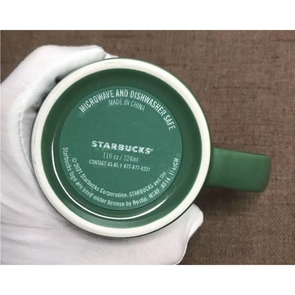 EUC Starbucks 2021 Holiday Mugs Set of 2, 11oz Red & Green - Picture 10 of 10